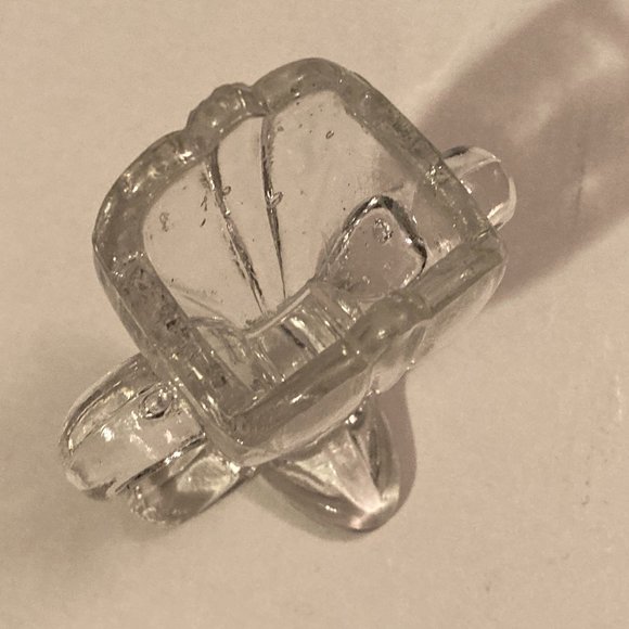 ATQ US GLASS EAPG-1900s Fleur De Lis Pattern Toothpick Holder-4" H & 3.5" W-EUC - Picture 6 of 9